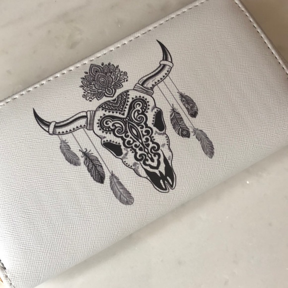 Bohemian Skull Wallet - Picture 3 of 5